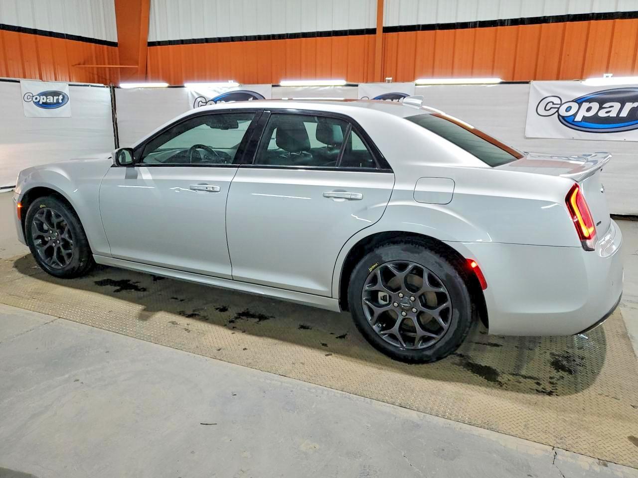 2022 CHRYSLER 300
