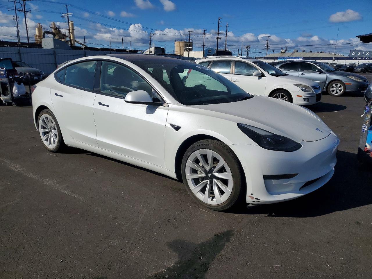 2022 TESLA MODEL 3