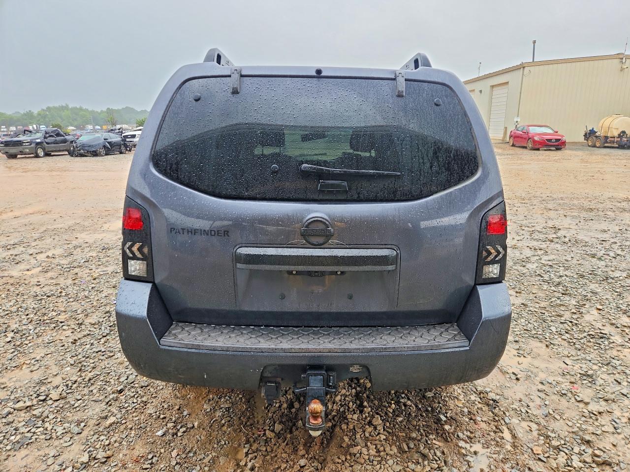 2010 NISSAN PATHFINDER