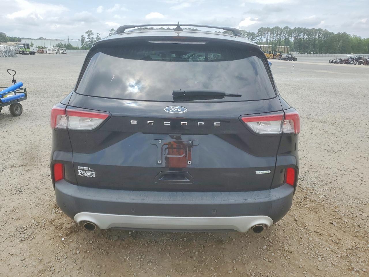 2020 FORD ESCAPE