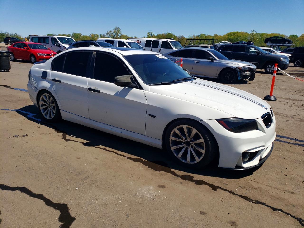 2011 BMW 3 SERIES
