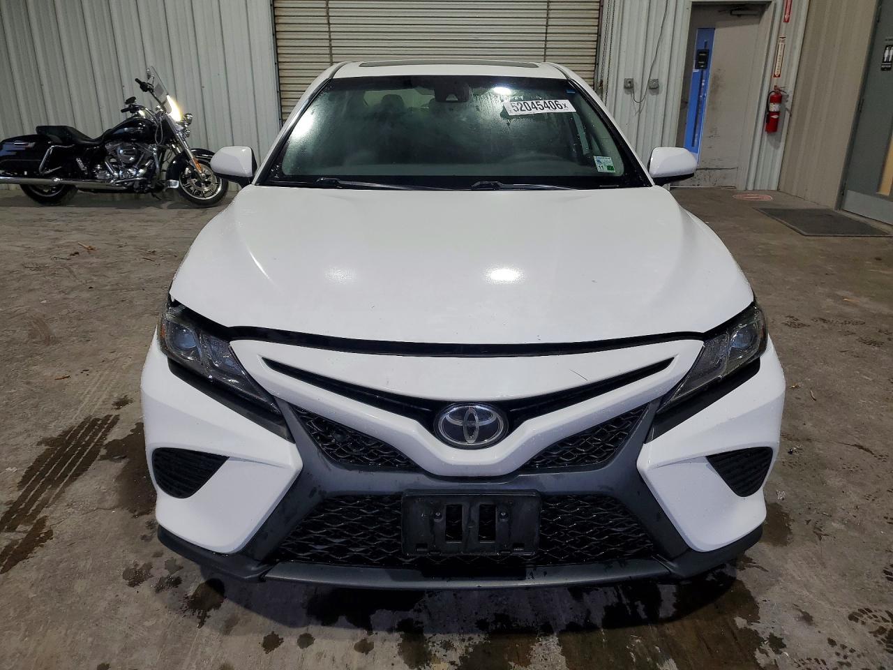 2019 TOYOTA CAMRY