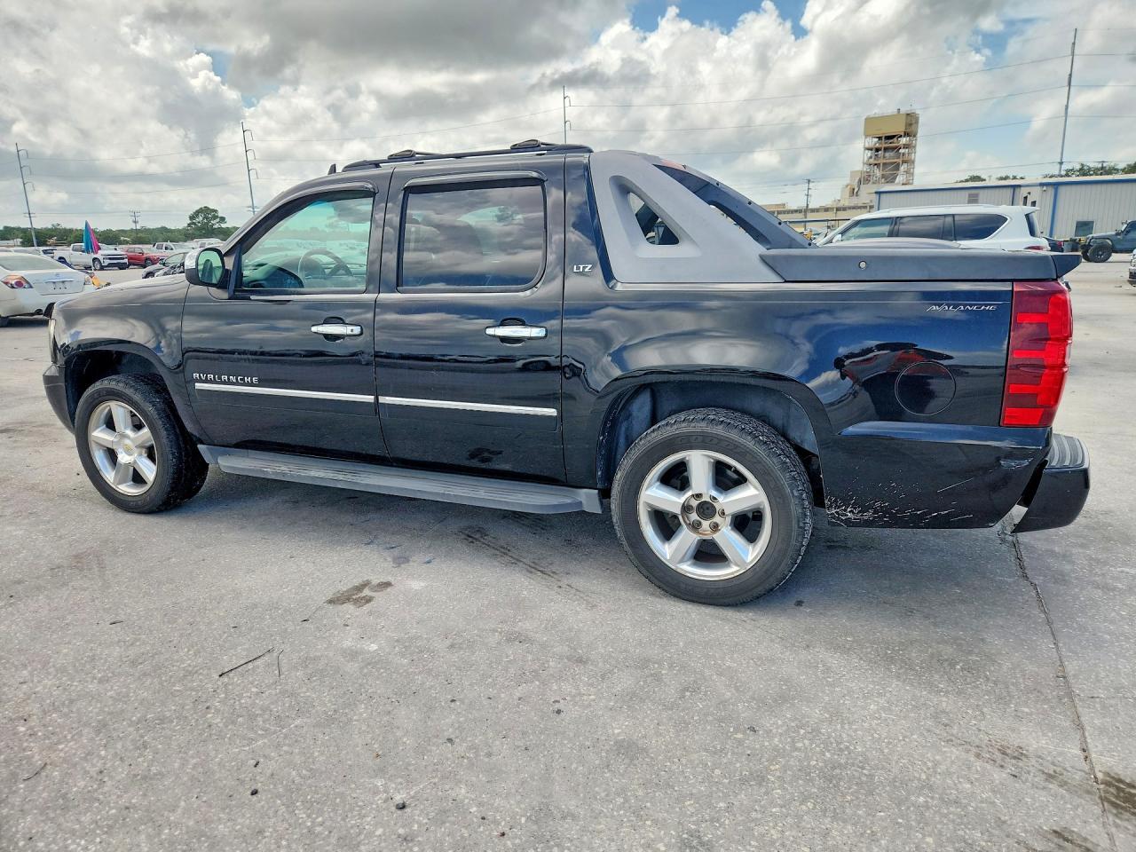 2010 CHEVROLET Avalanche