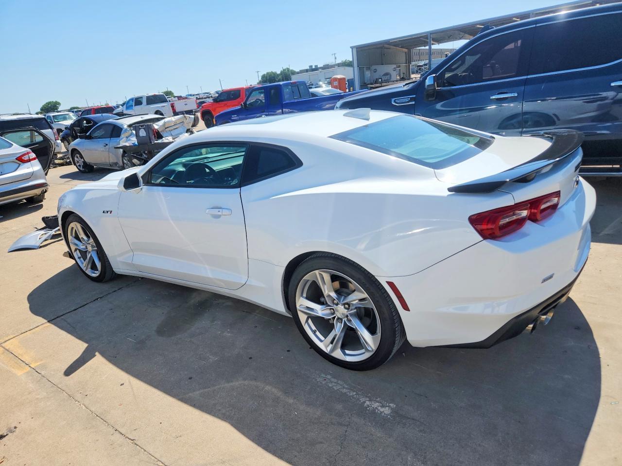 2023 CHEVROLET Camaro