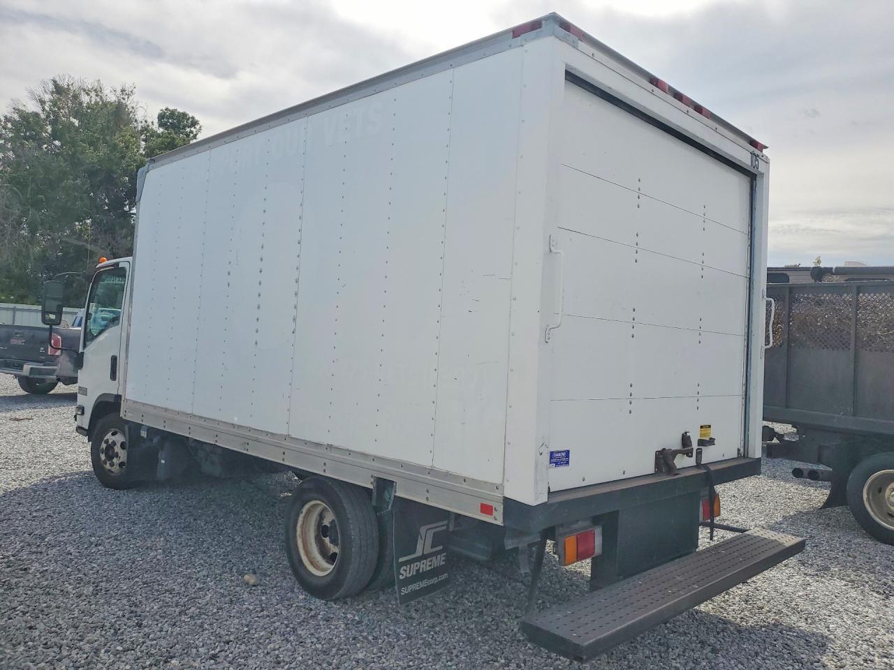 2011 ISUZU NPR