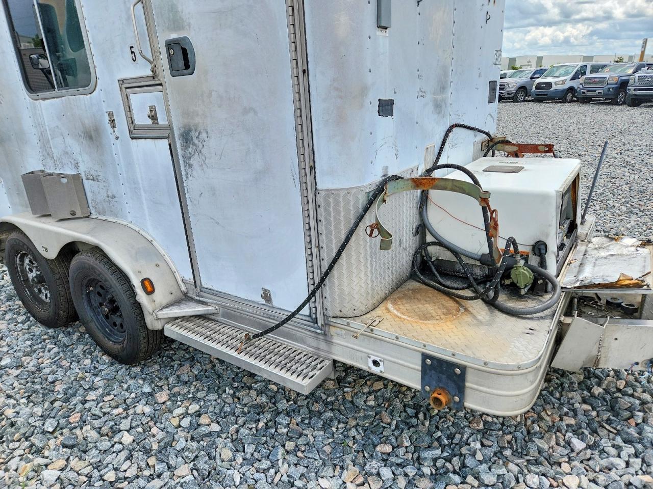 2000 Pelsue Trailer