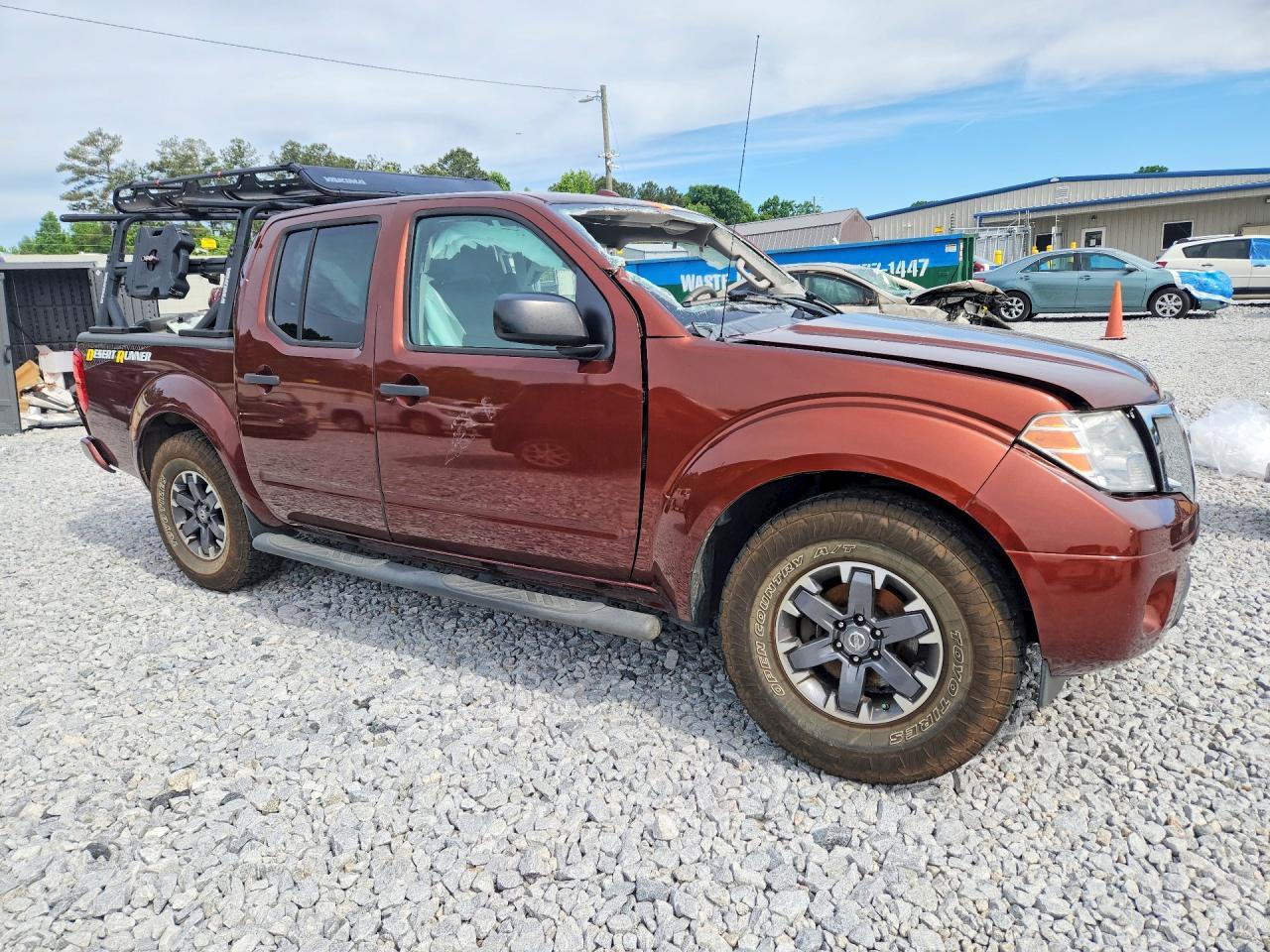 2016 NISSAN Frontier