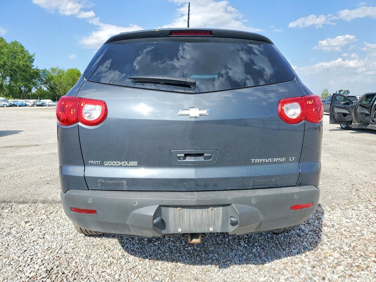 2010 CHEVROLET TRAVERSE