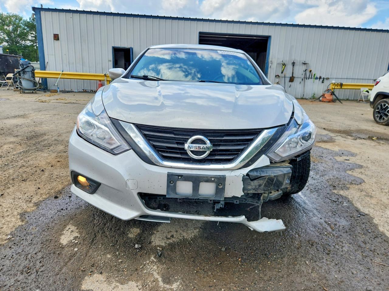 2017 NISSAN ALTIMA