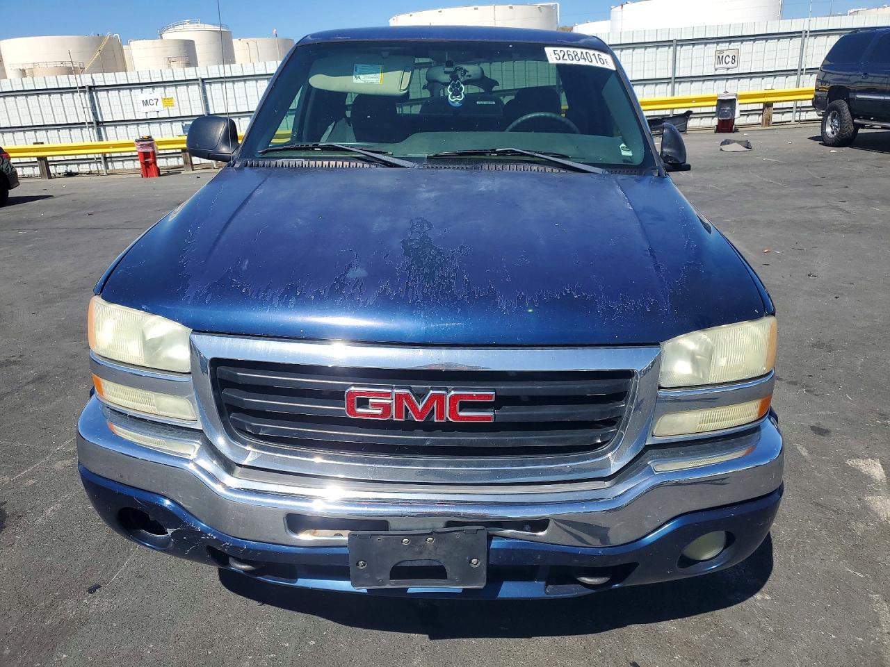 2004 GMC Sierra