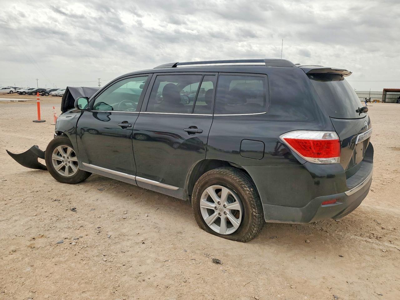 2011 TOYOTA HIGHLANDER