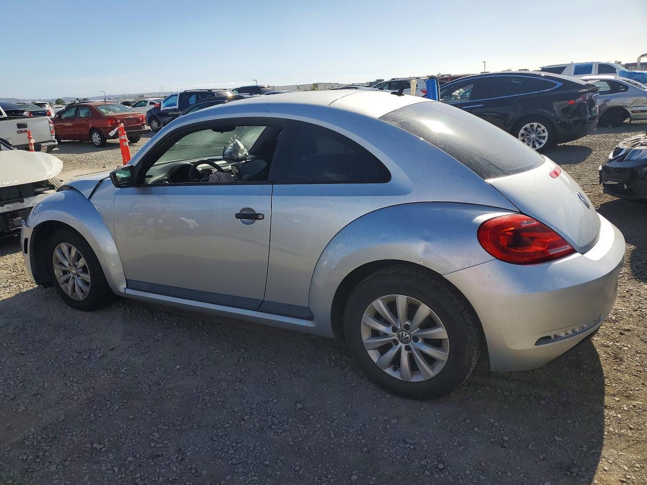 2014 VOLKSWAGEN Beetle