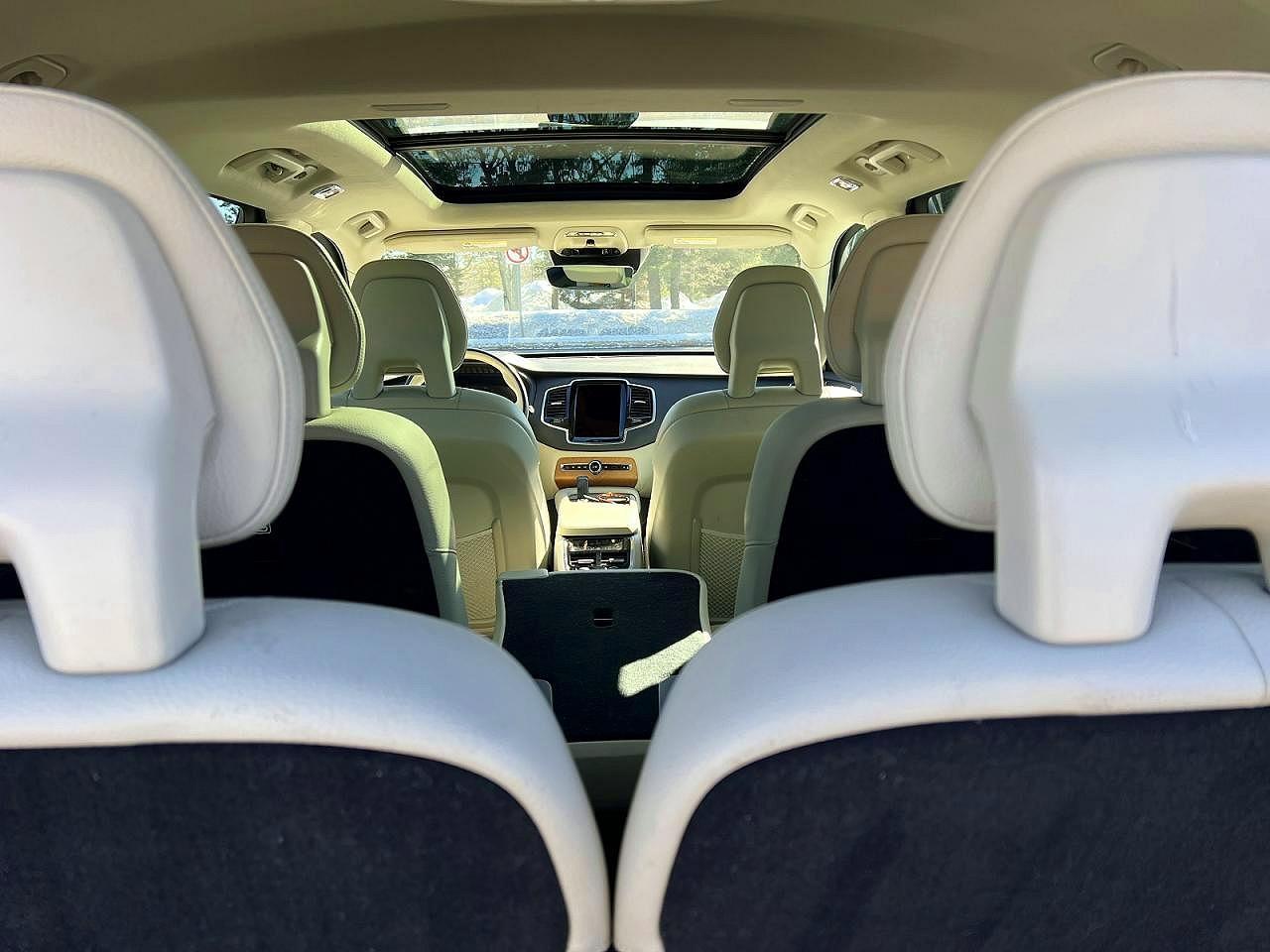 2021 VOLVO XC90