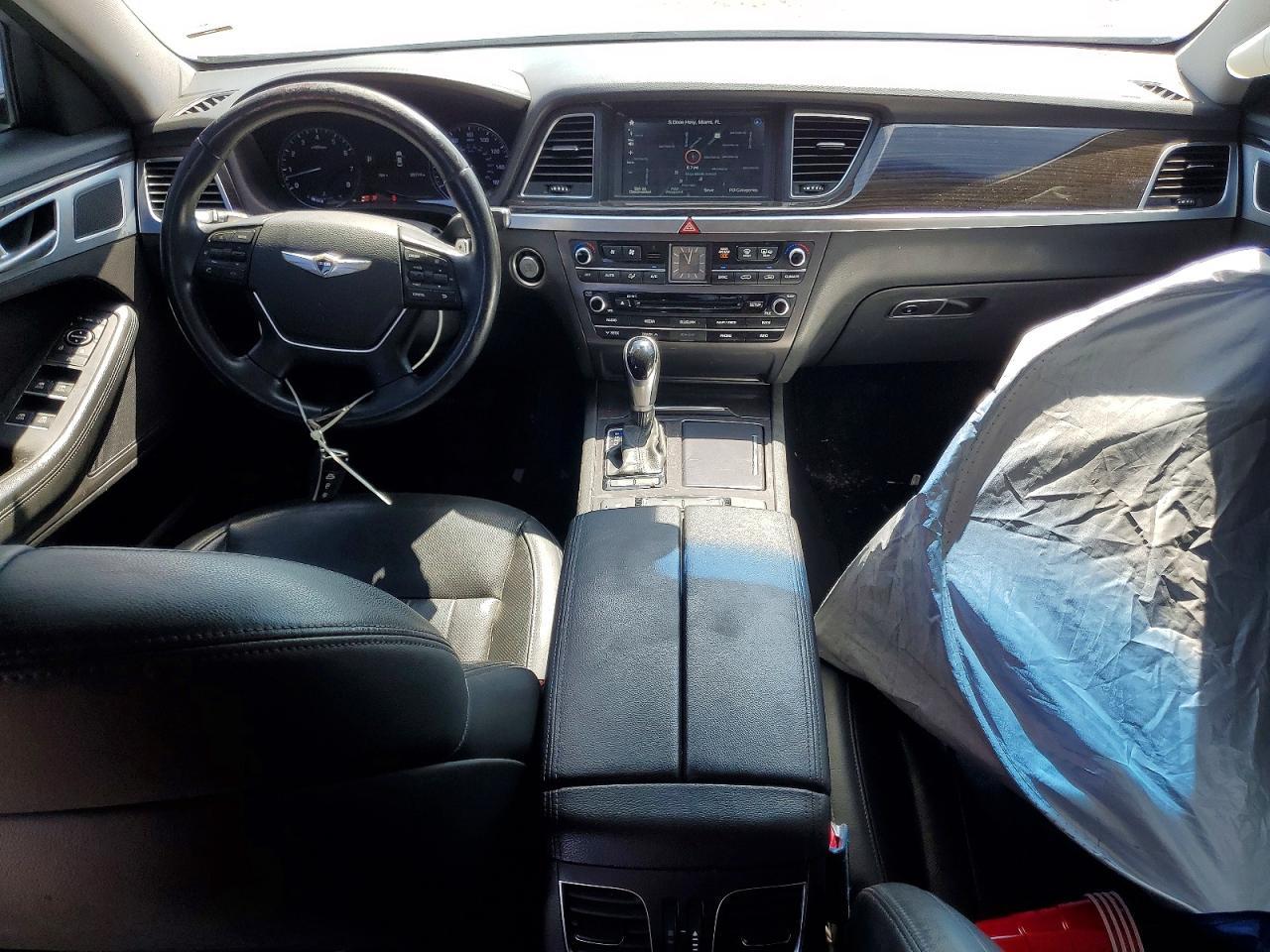 2015 HYUNDAI GENESIS