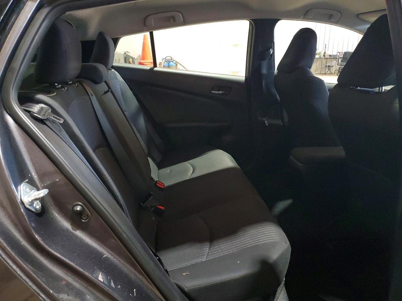 2017 TOYOTA PRIUS