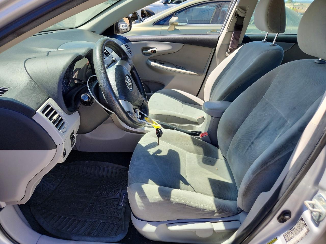 2011 TOYOTA COROLLA