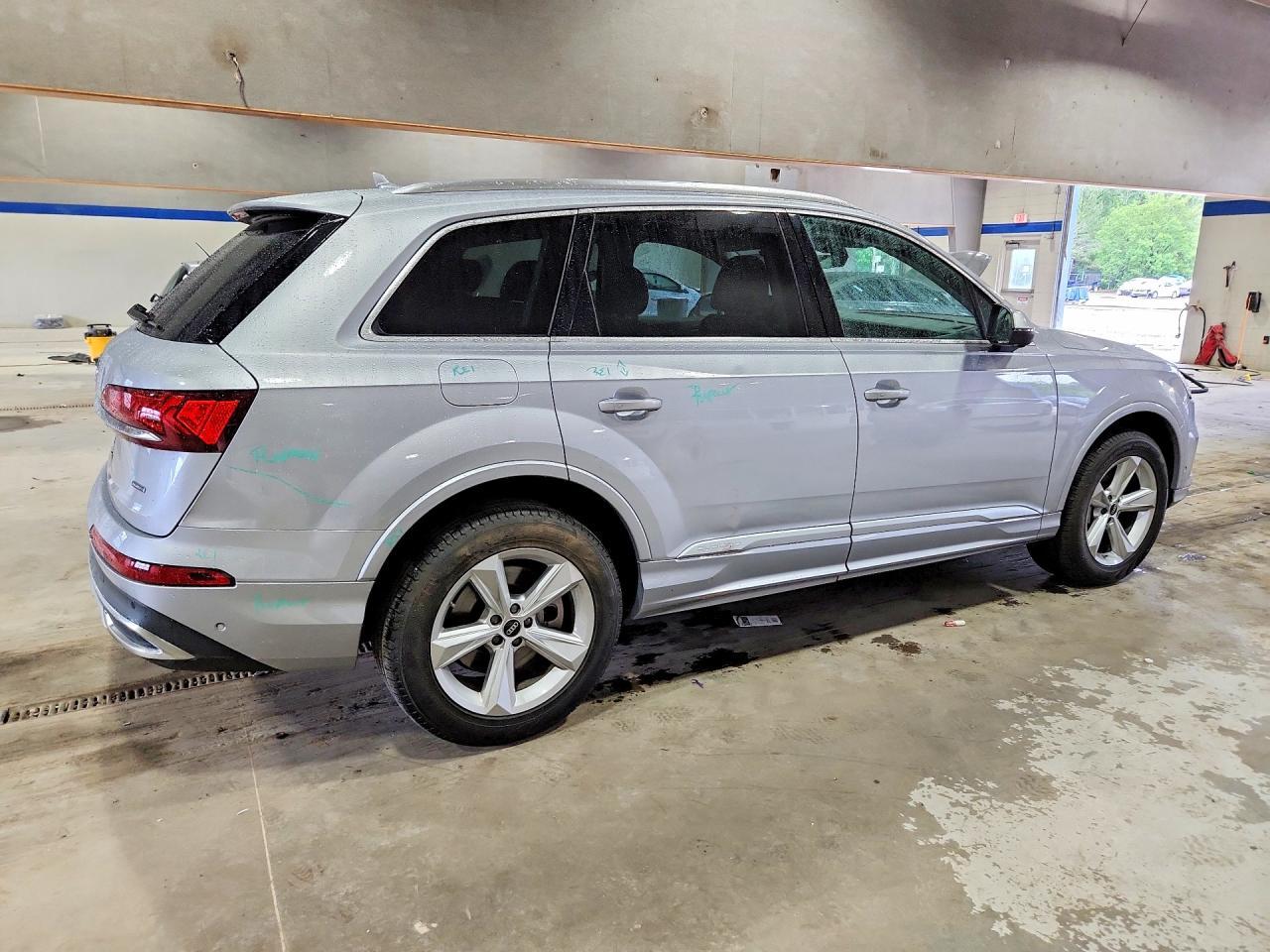 2022 AUDI Q7