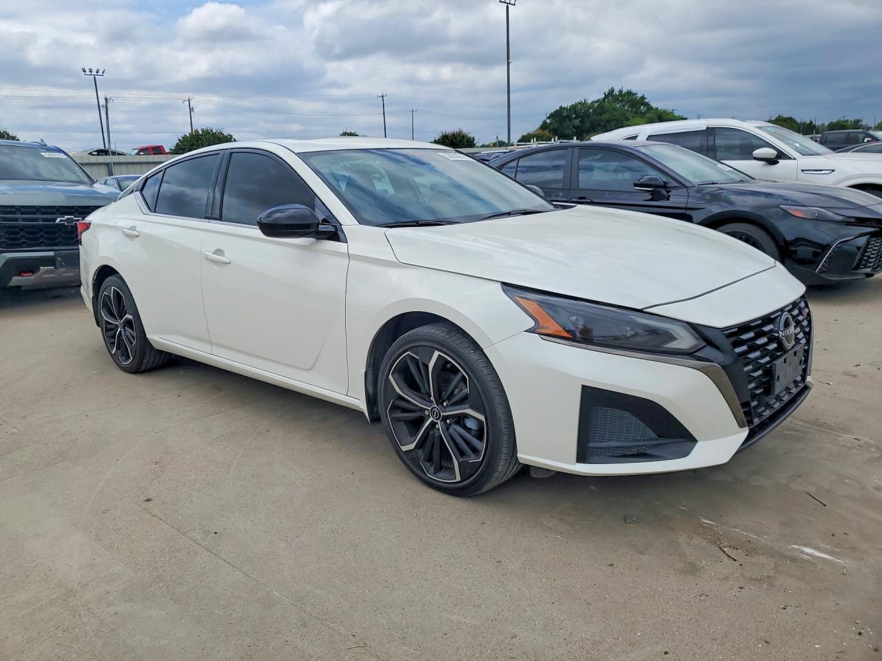 2024 NISSAN ALTIMA