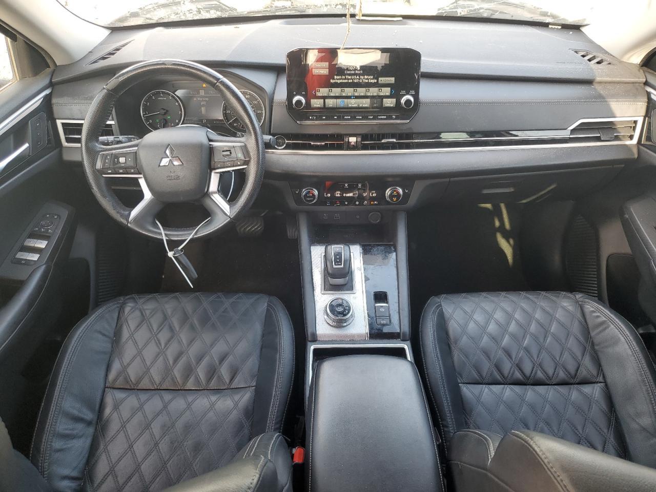 2022 MITSUBISHI outlander