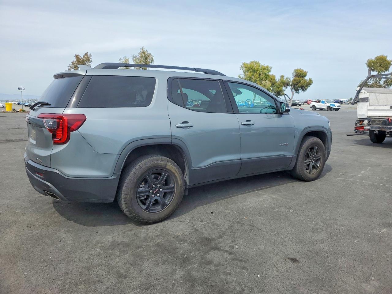 2023 GMC ACADIA