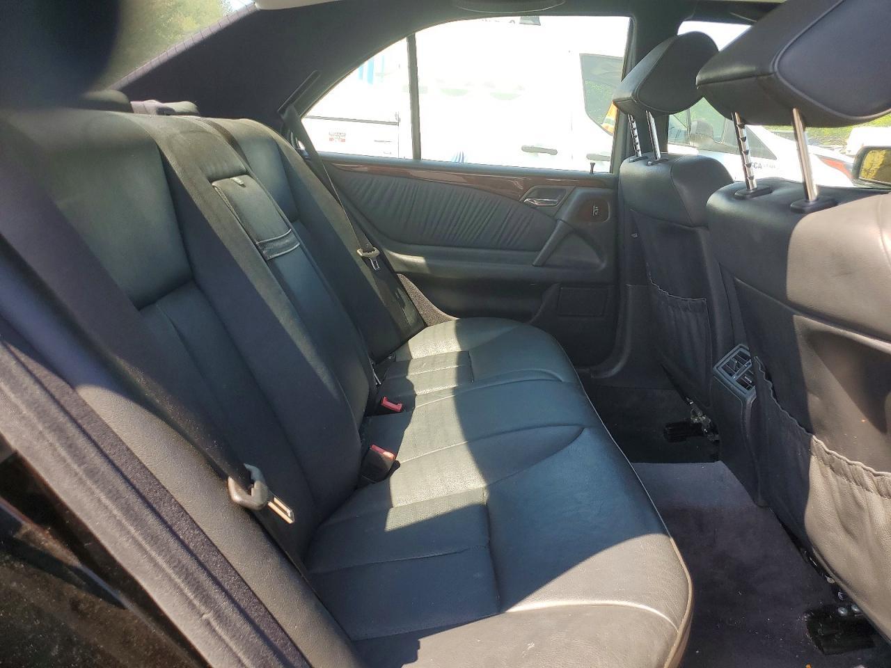 1998 MERCEDES-BENZ E-Class