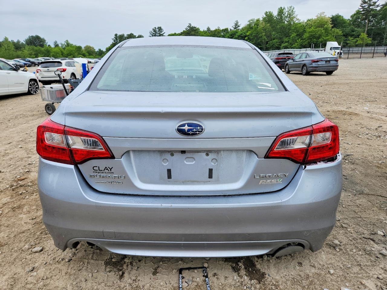 2015 SUBARU Legacy