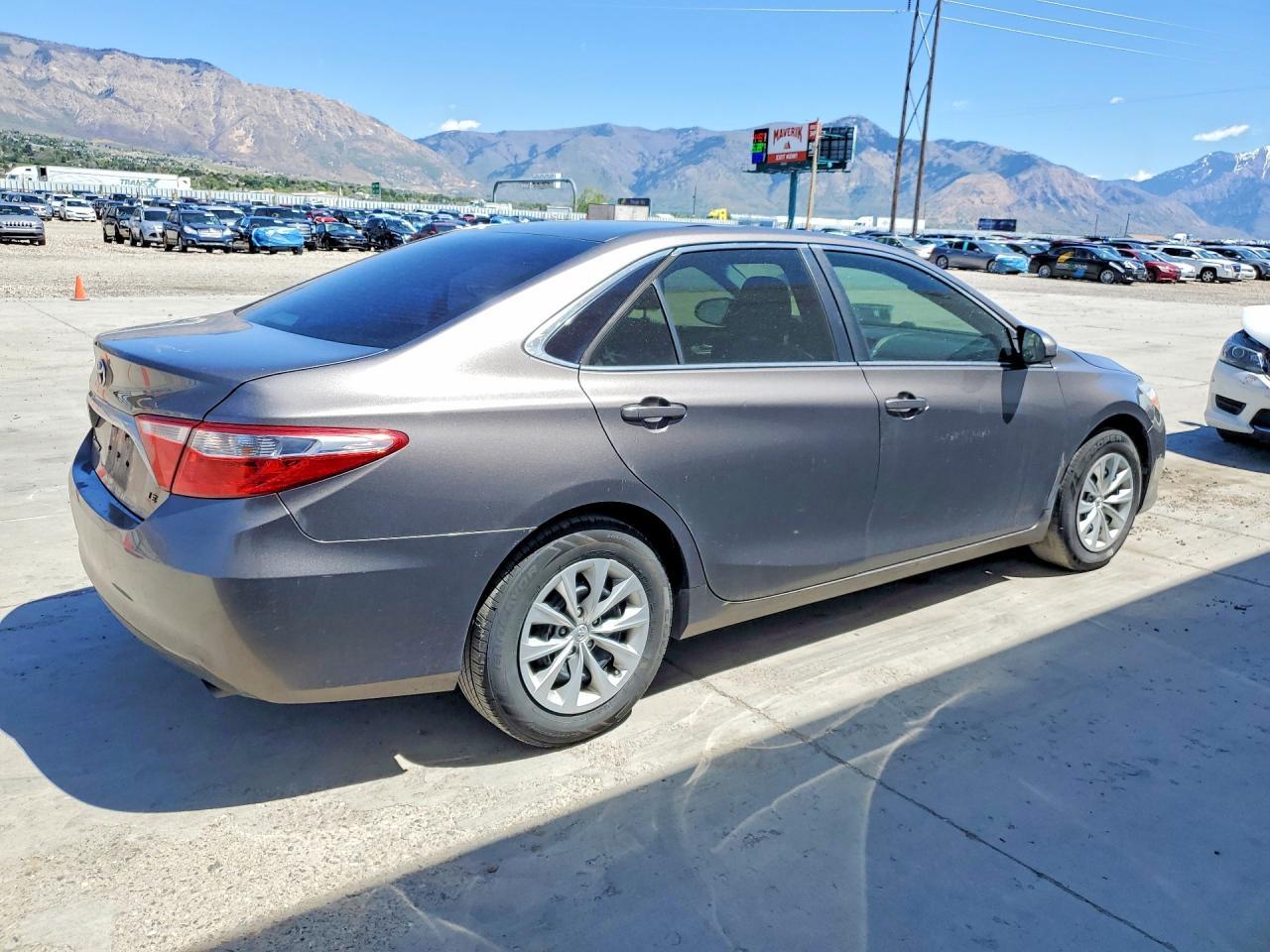 2015 TOYOTA CAMRY
