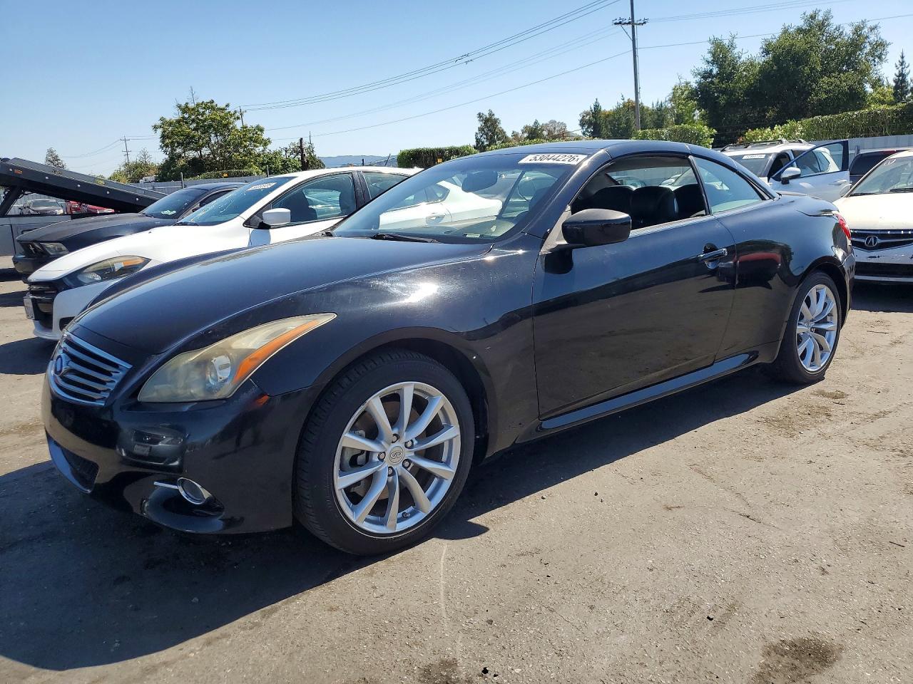 2011 INFINITI G37