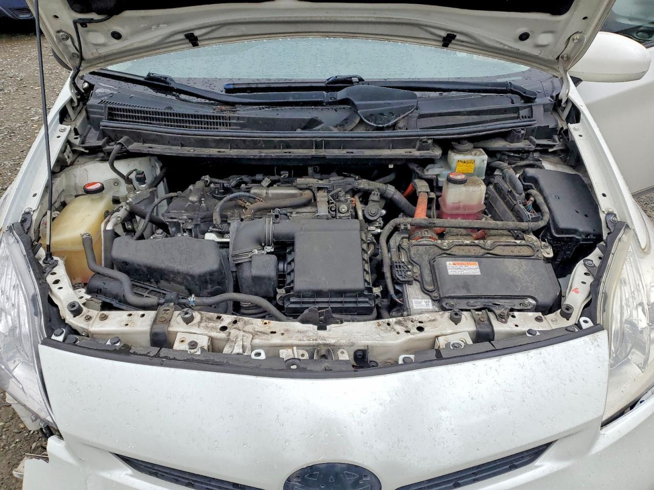 2015 TOYOTA PRIUS