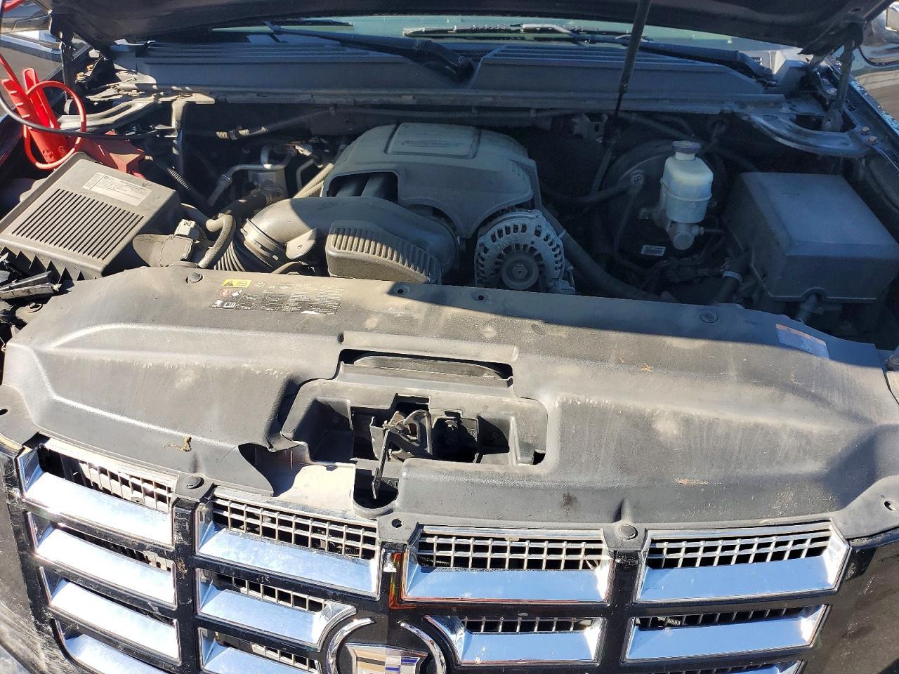 2011 CADILLAC Escalade ESV