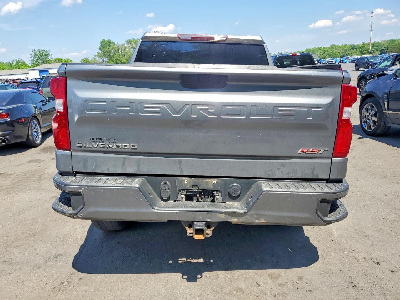 2021 CHEVROLET Silverado