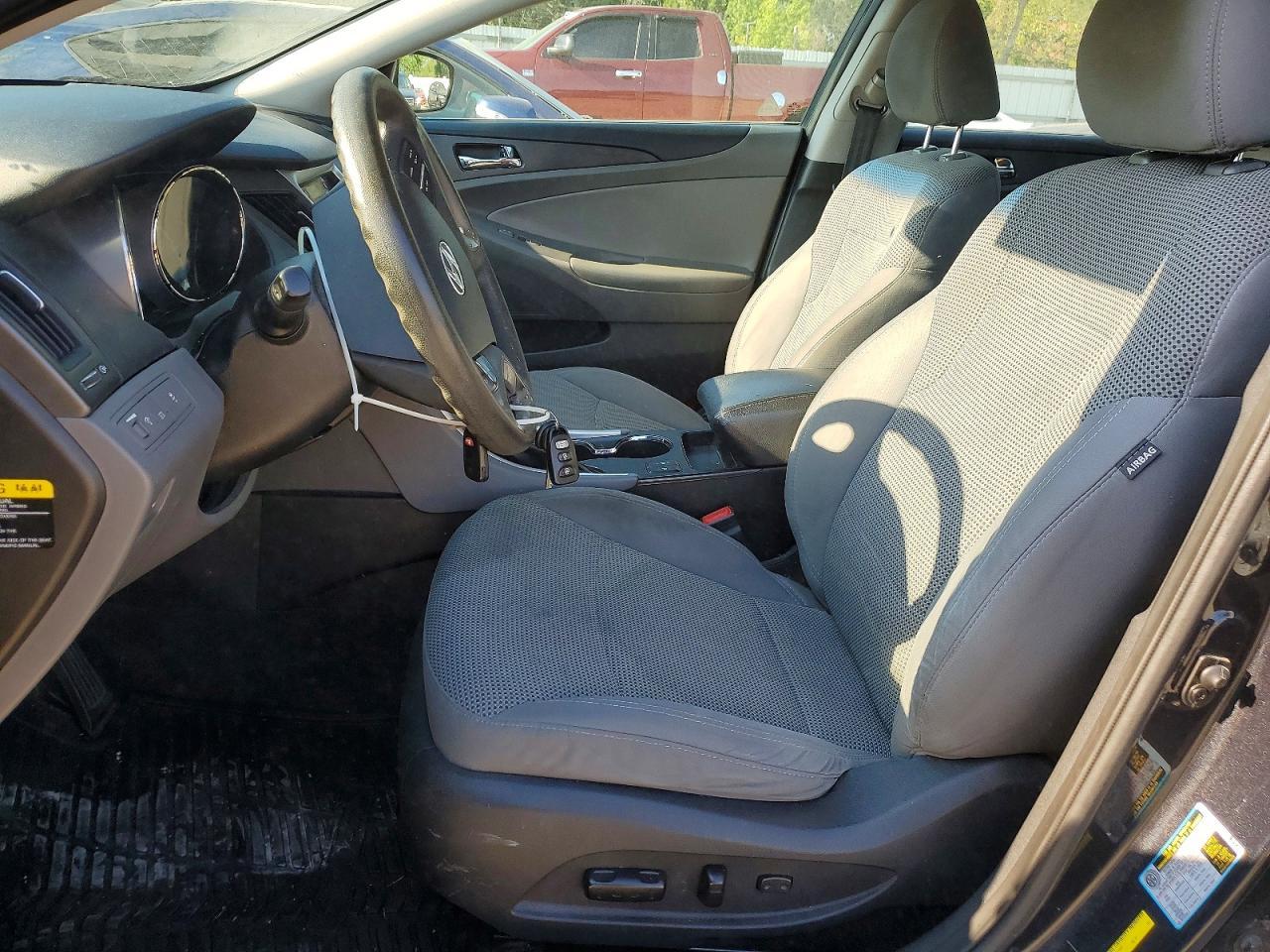 2013 HYUNDAI SONATA