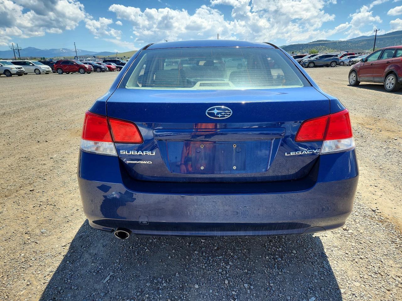 2011 SUBARU Legacy