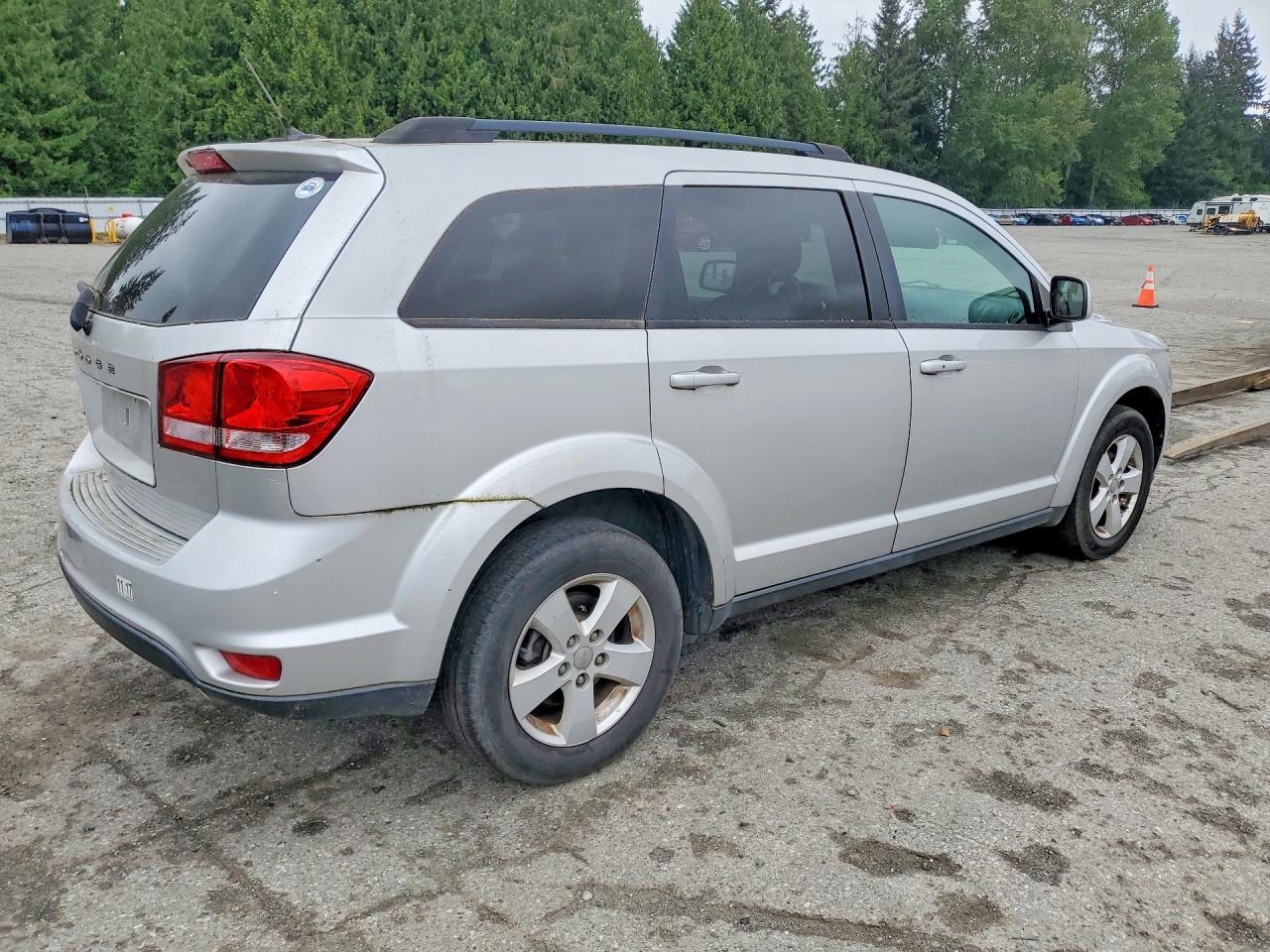 2011 DODGE JOURNEY