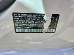 2012 VOLKSWAGEN Passat