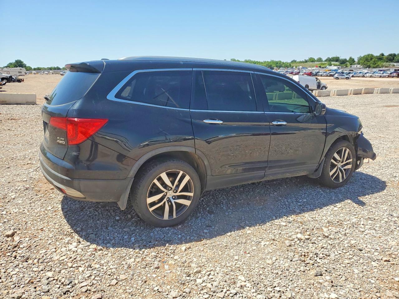 2016 HONDA PILOT