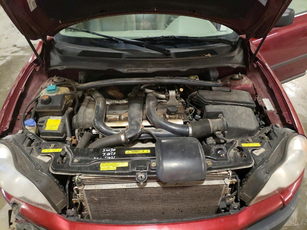 2004 VOLVO XC90