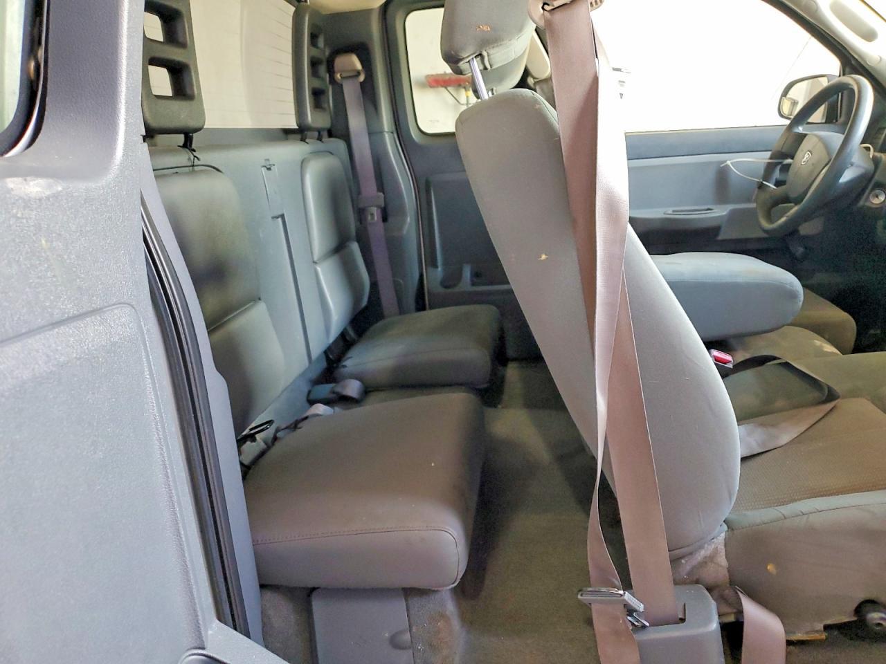 2005 DODGE Dakota