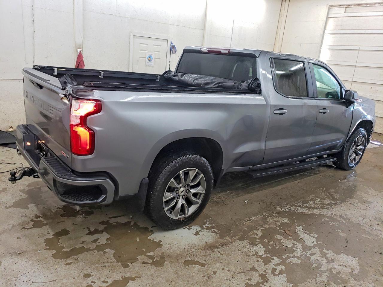 2021 CHEVROLET Silverado