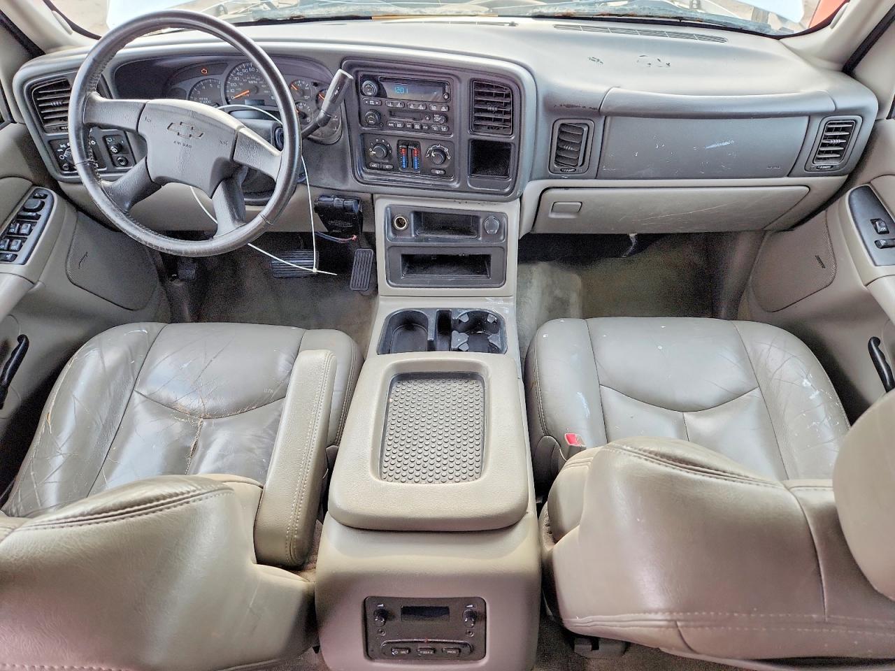 2004 CHEVROLET Tahoe
