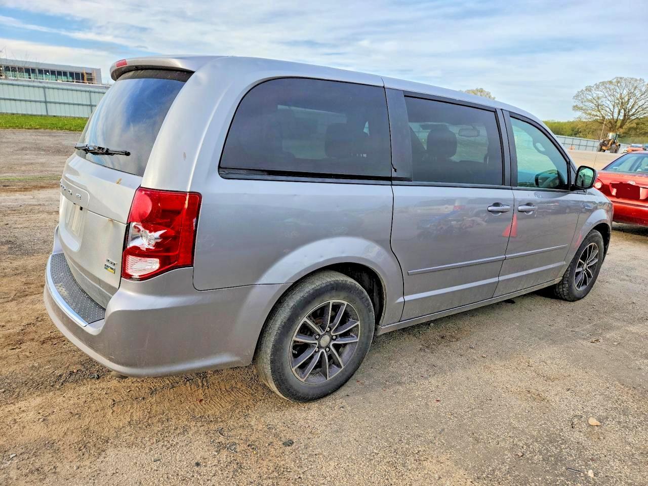 2017 DODGE GRAND CARAVAN