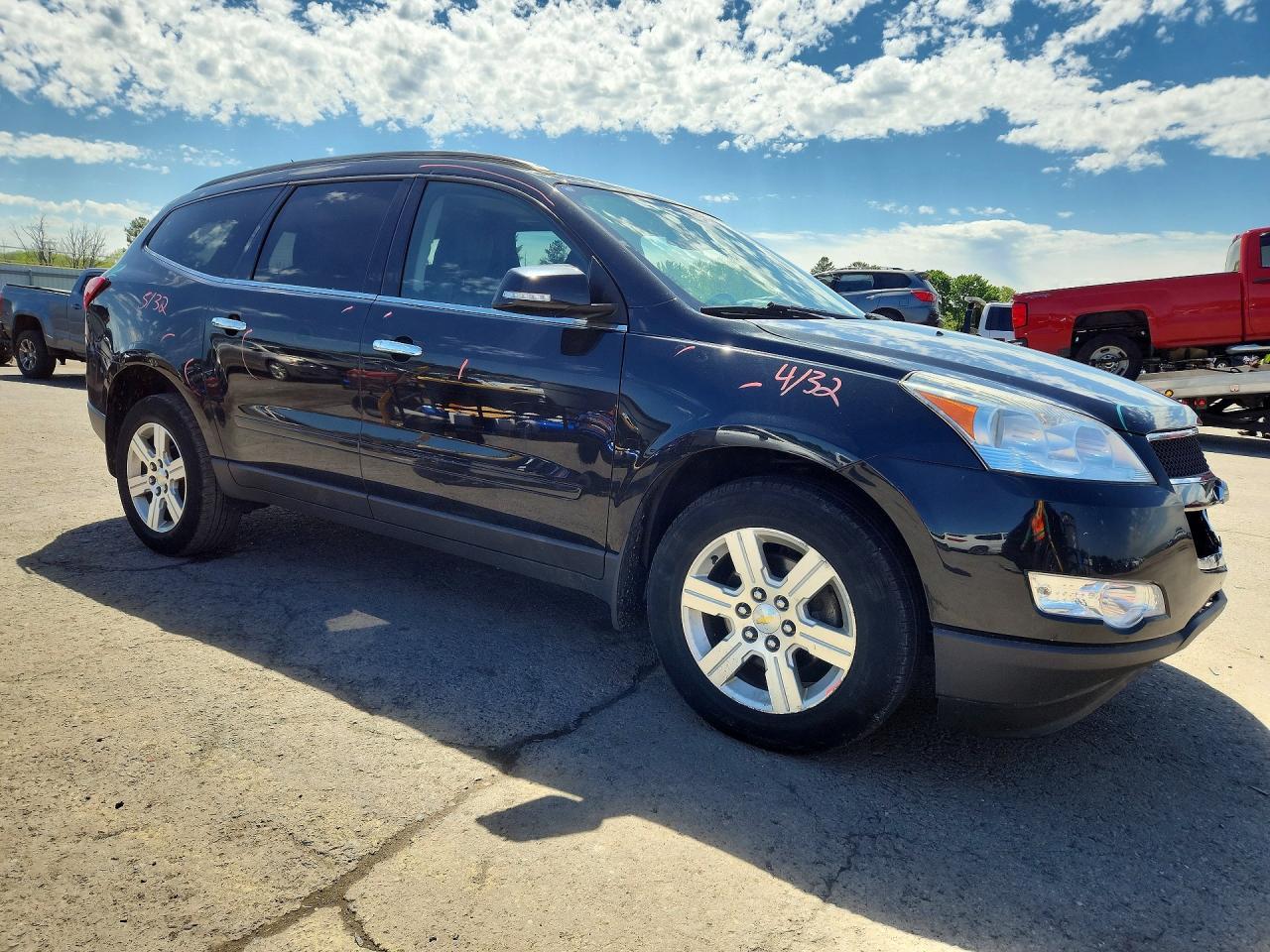 2011 CHEVROLET TRAVERSE