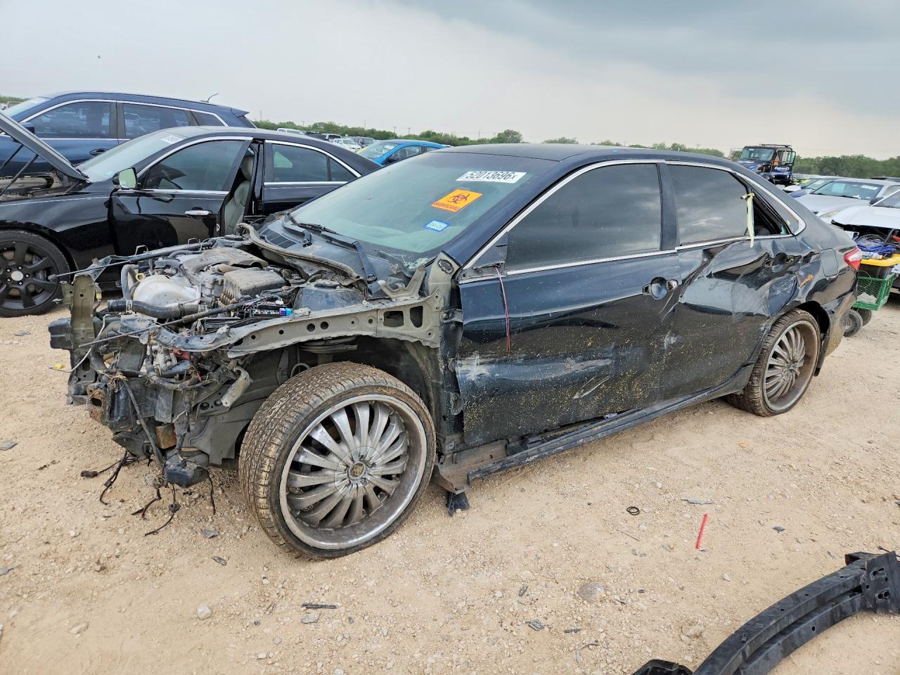 2017 TOYOTA CAMRY
