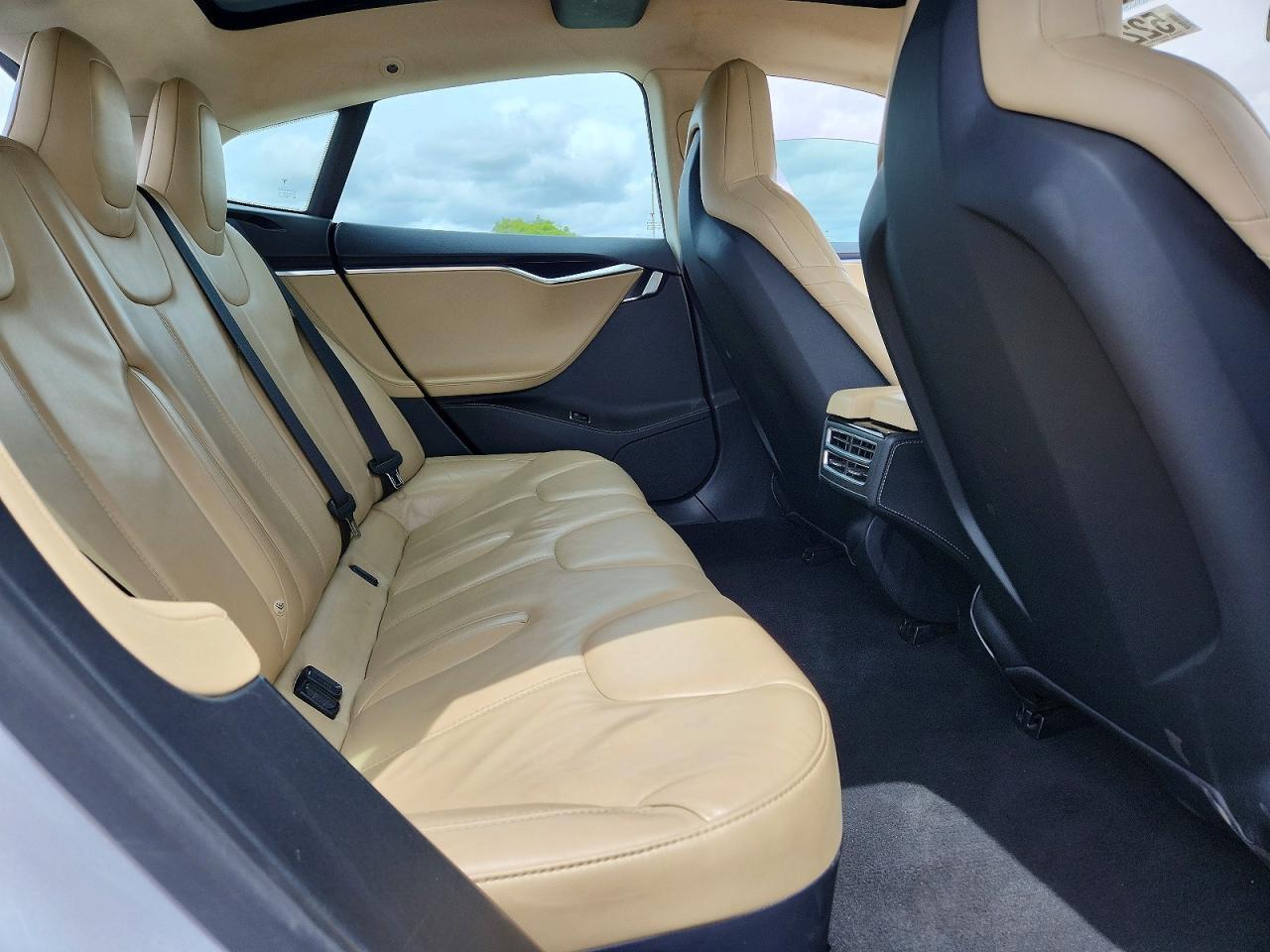 2015 TESLA MODEL S