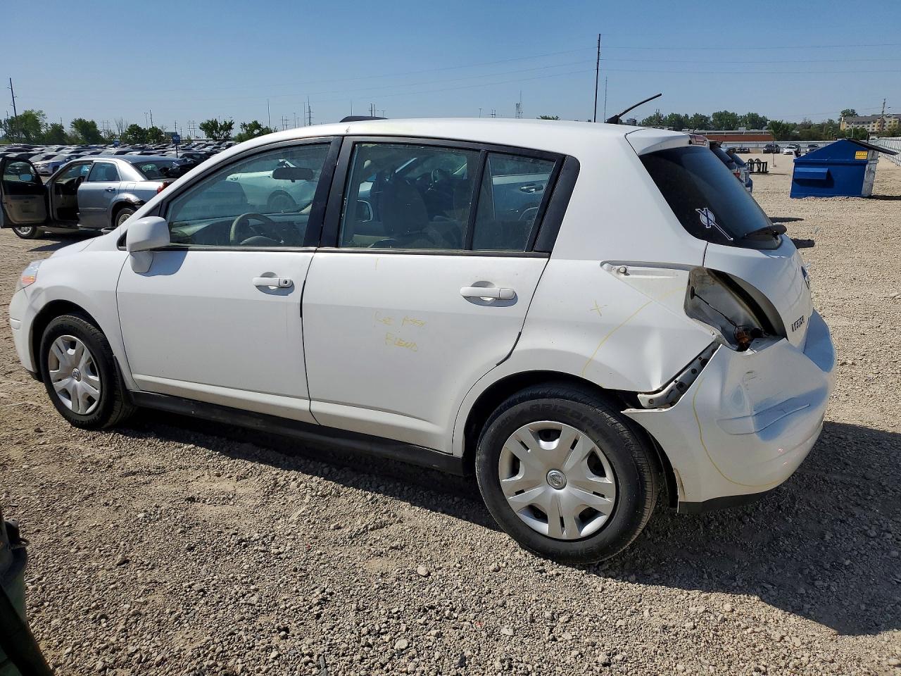 2011 NISSAN VERSA