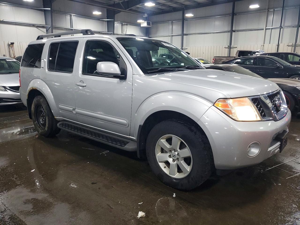 2012 NISSAN PATHFINDER