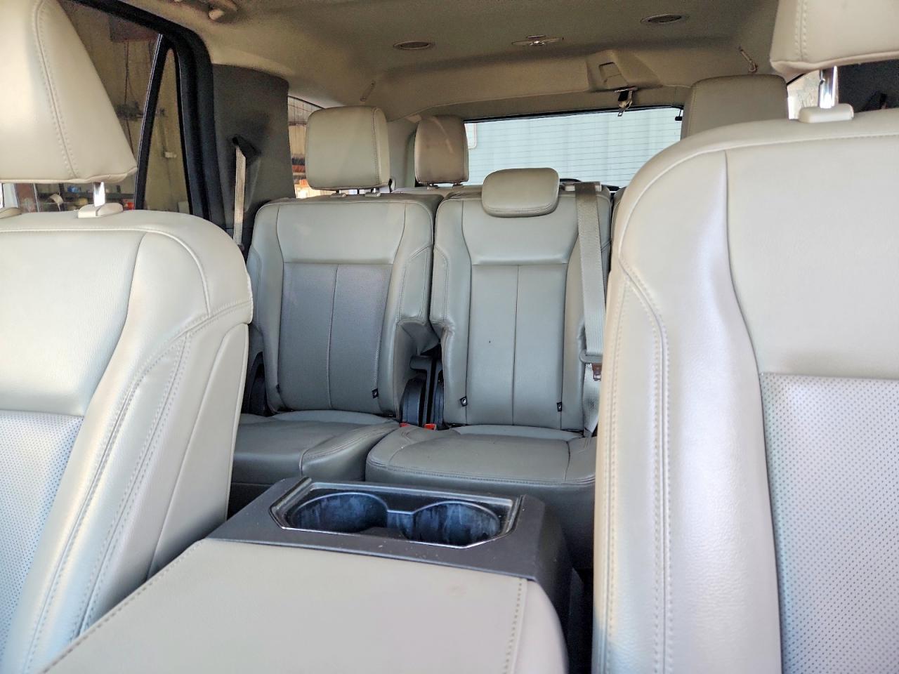 2021 FORD Expedition