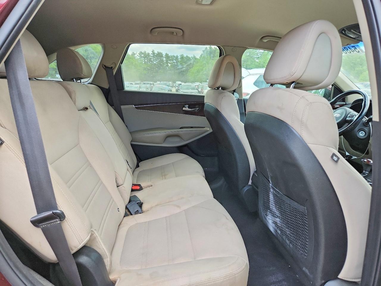 2016 KIA SORENTO