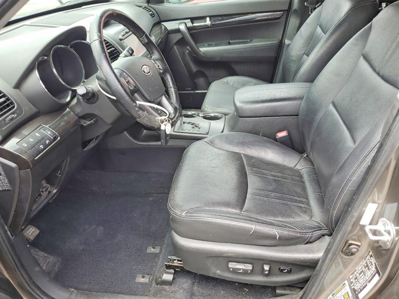 2013 KIA SORENTO
