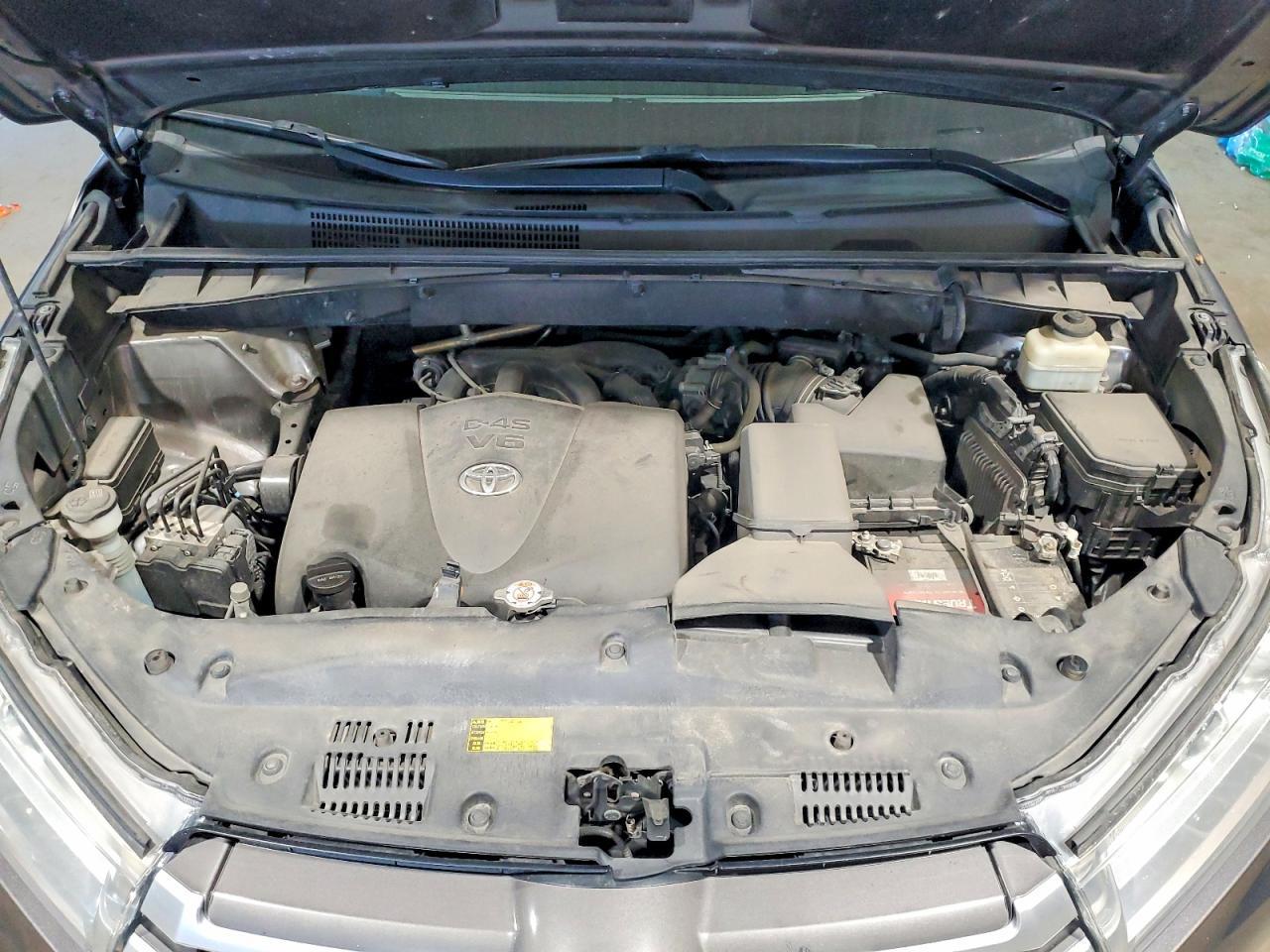 2018 TOYOTA HIGHLANDER
